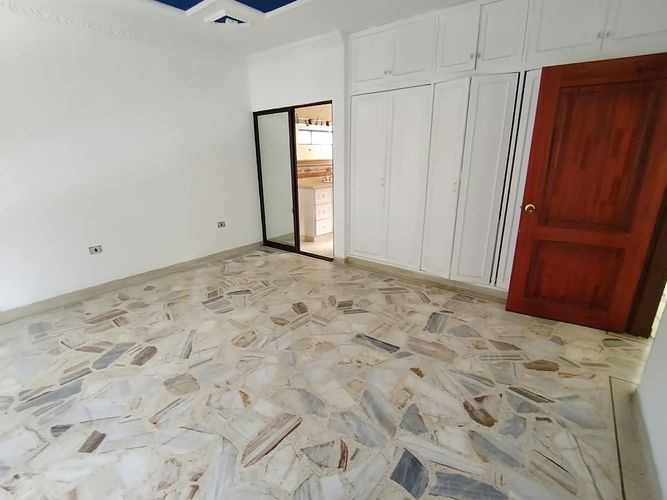 Casa de 6 alcobas en venta en El Ingenio, Cali, 350 m² · foto 15 de 24