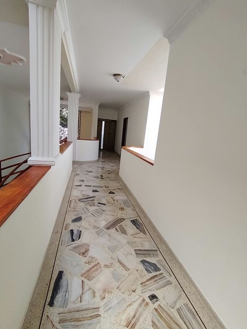 Casa de 6 alcobas en venta en El Ingenio, Cali, 350 m² · foto 21 de 24