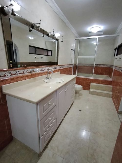 Casa de 6 alcobas en venta en El Ingenio, Cali, 350 m² · foto 23 de 24