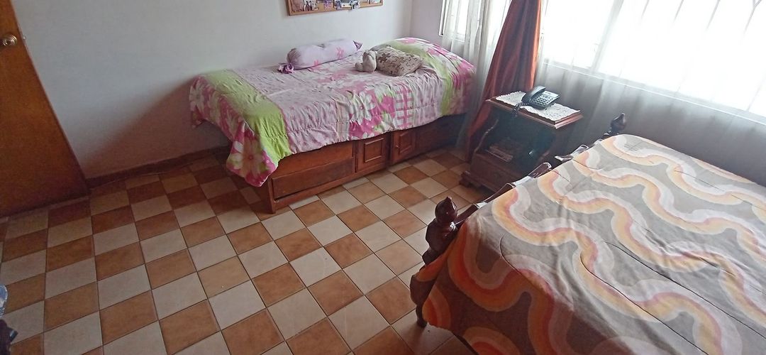Casa de 4 alcobas en venta en El Vergel, Bogotá, 240 m² · foto 11 de 24