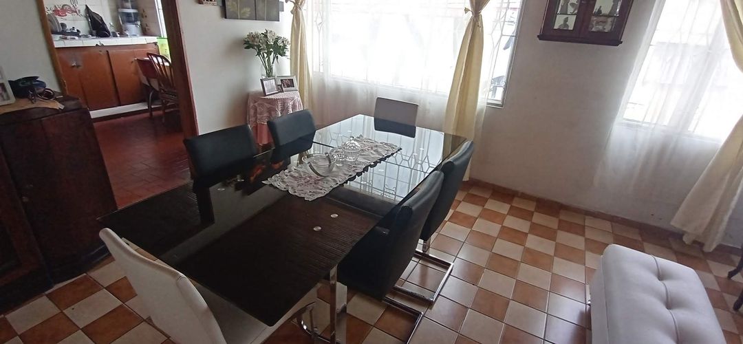 Casa de 4 alcobas en venta en El Vergel, Bogotá, 240 m² · foto 5 de 24