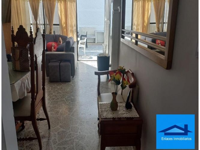Casa de 6 alcobas en venta en Simon Bolivar, Medellín, 308 m² · foto 4 de 19