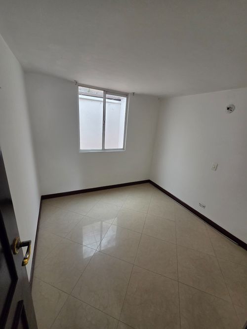 Casa de 3 alcobas en venta en Ub. Serrezuelita, Funza, 74 m² · foto 3 de 20