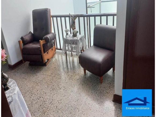 Casa de 6 alcobas en venta en Simon Bolivar, Medellín, 308 m² · foto 15 de 19