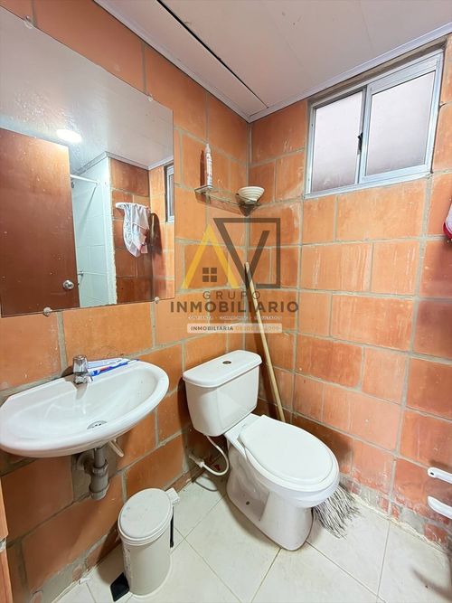 Apartamento de 3 alcobas en venta en Echavarria, Madrid, 62 m² · foto 8 de 8
