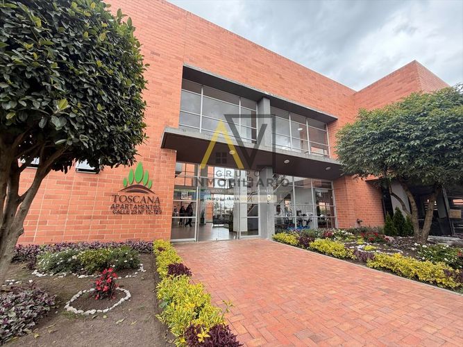 Apartamento de 3 alcobas en venta en Echavarria, Madrid, 62 m² · foto 3 de 8