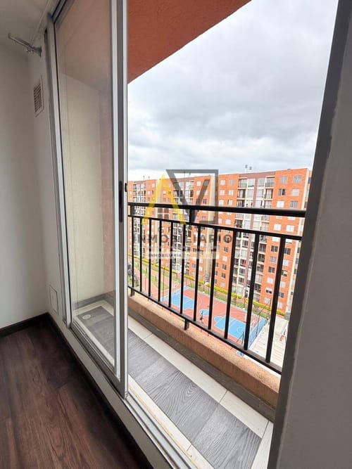 Apartamento de 3 alcobas en venta en La Prosperidad, Madrid, 58 m² · foto 3 de 9