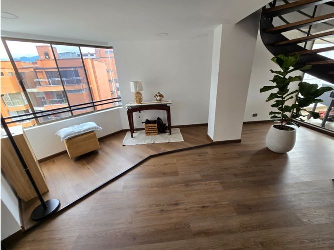 Apartamento de 5 alcobas en venta en Calasanz Parte Alta, Medellín, 174 m² · foto 3 de 24