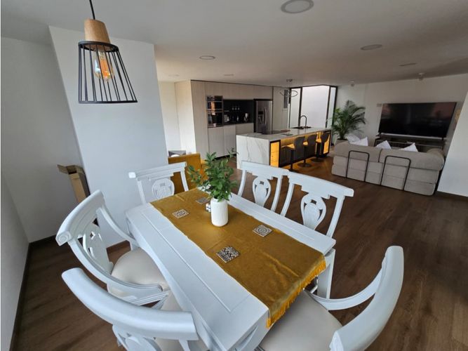 Apartamento de 5 alcobas en venta en Calasanz Parte Alta, Medellín, 174 m² · foto 6 de 24