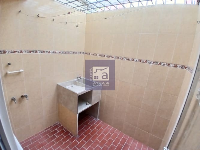Casa de 4 alcobas en arriendo en Cañaveral, Floridablanca, 80 m² · foto 4 de 11