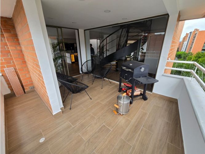 Apartamento de 5 alcobas en venta en Calasanz Parte Alta, Medellín, 174 m² · foto 17 de 24