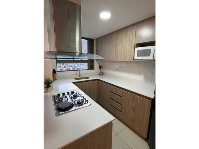 Apartamento de 3 alcobas en venta en Las Lomitas, Sabaneta, 88 m² · foto 4 de 19