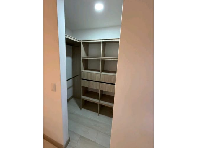 Apartamento de 3 alcobas en venta en Las Lomitas, Sabaneta, 88 m² · foto 14 de 19