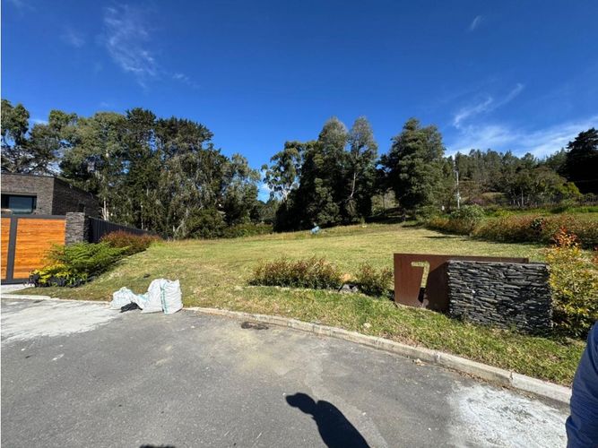 Lote en venta en Las Palmas, Envigado, 2732 m² · foto 4 de 6