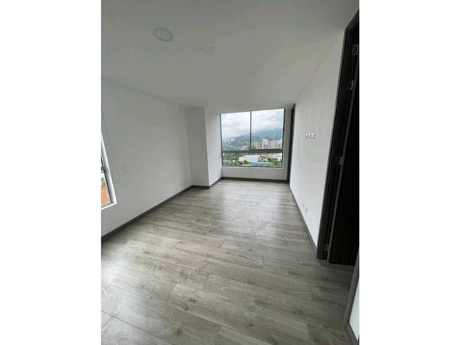 Apartamento de 3 alcobas en venta en Suramérica, Itagüí, 93 m² · foto 10 de 21