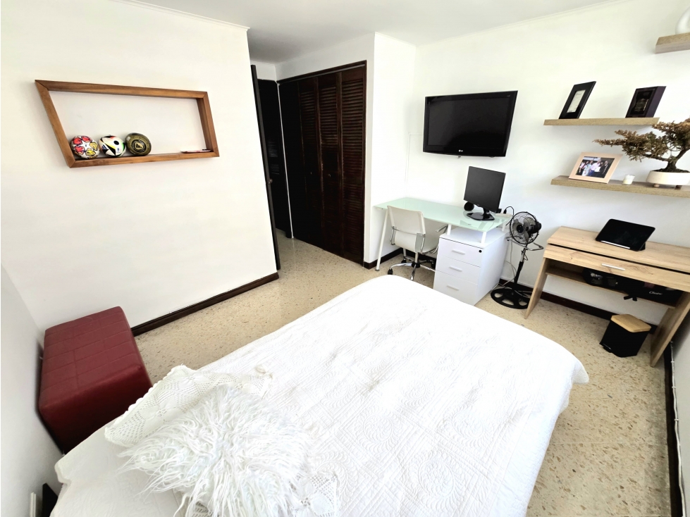 Apartamento en venta en Laureles, Medellín · foto 6 de 17
