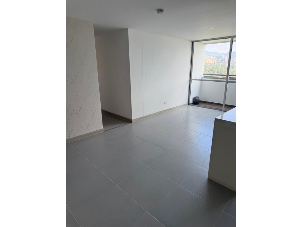 Apartamento en venta en Suramérica, La Estrella · foto 4 de 16