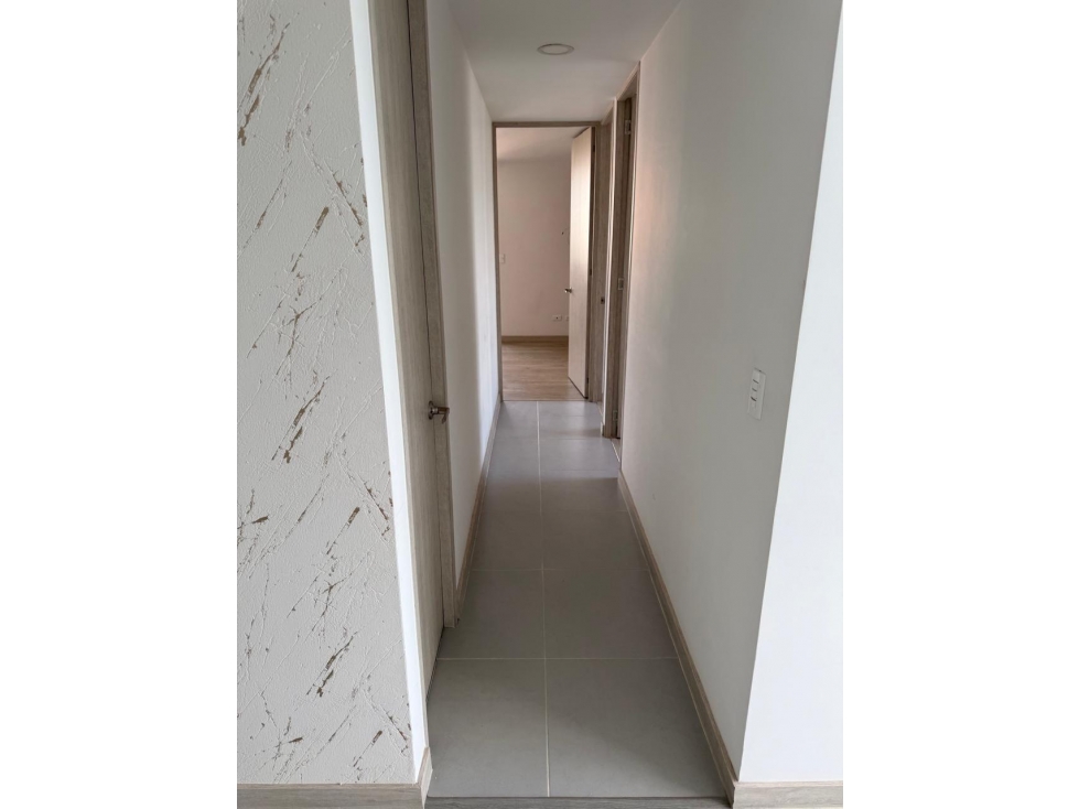 Apartamento en venta en Suramérica, La Estrella · foto 8 de 16