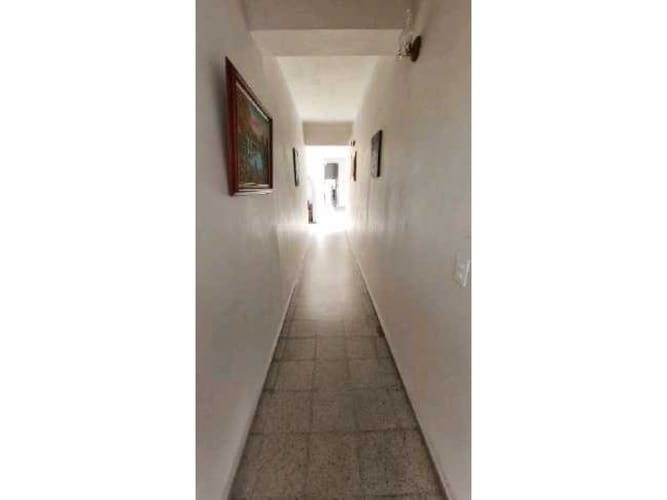 Casa de 6 alcobas en venta en Los Pinos, Medellín, 278 m² · foto 4 de 13