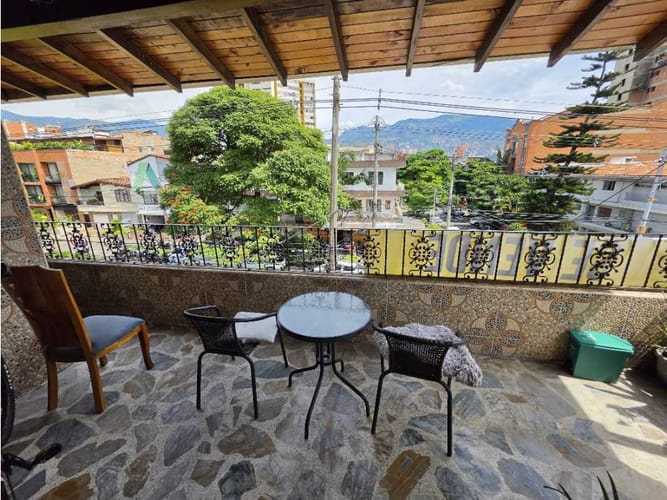 Apartamento de 3 alcobas en venta en Lorena, Medellín, 163 m² · foto 14 de 18