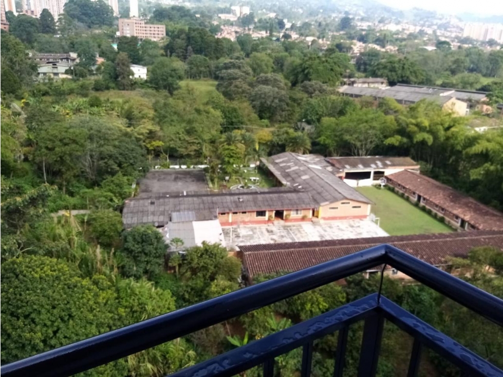 Apartamento en venta en Suramérica, Itagüí · foto 4 de 24