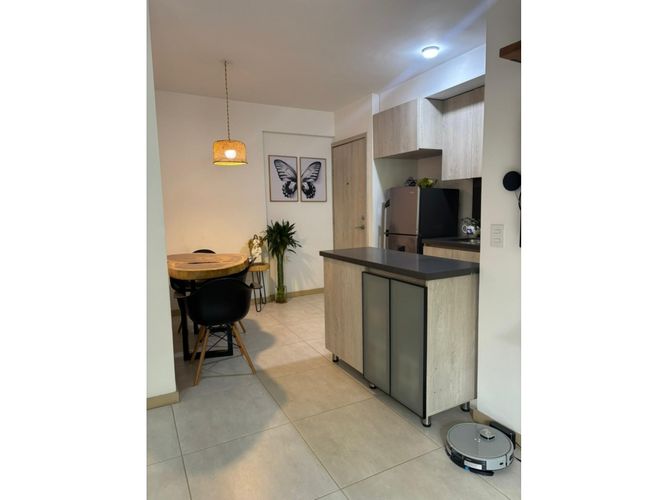 Apartamento de 2 alcobas en venta en Tablazo, Itagüí, 60 m² · foto 4 de 15