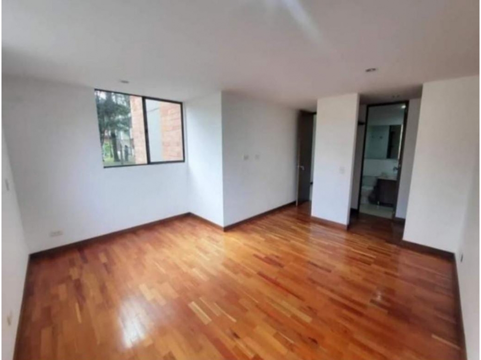 Apartamento en venta en Suramérica, Itagüí · foto 3 de 10