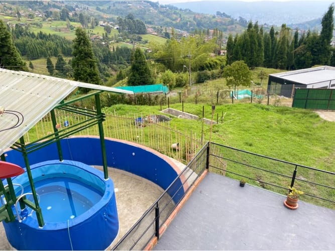 Casa de 4 alcobas en venta en San Cristobal, Medellín, 100 m² · foto 2 de 24