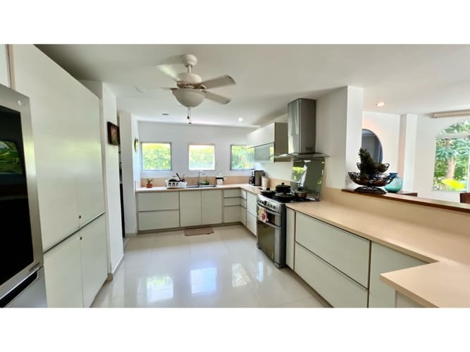 Casa de 3 alcobas en venta en Lago Del Dulzina, Santa Marta, 260 m² · foto 16 de 24