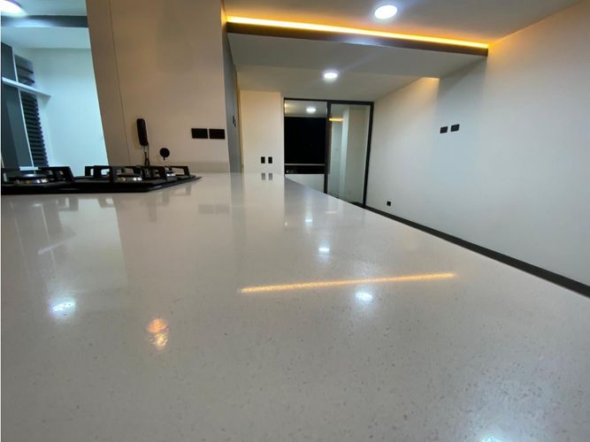 Apartamento de 2 alcobas en venta en Laureles, Medellín, 75 m² · foto 5 de 24