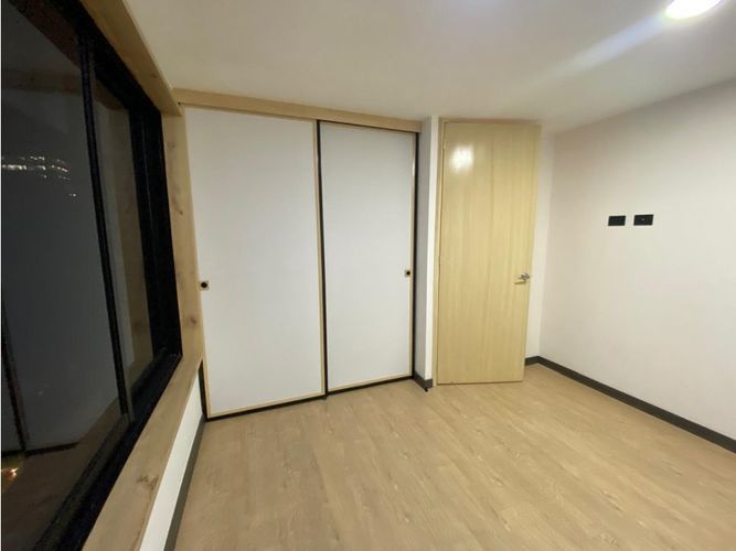 Apartamento de 2 alcobas en venta en Laureles, Medellín, 75 m² · foto 17 de 24