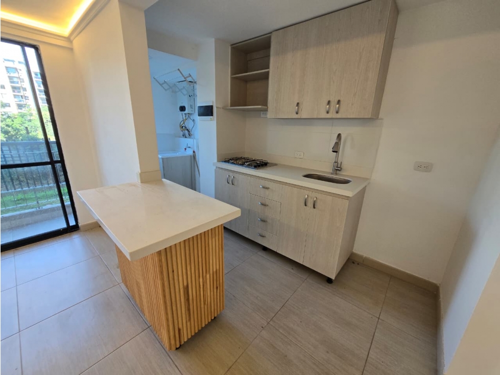 Apartamento en arriendo en Cuatro Esquinas, Rionegro · foto 3 de 12