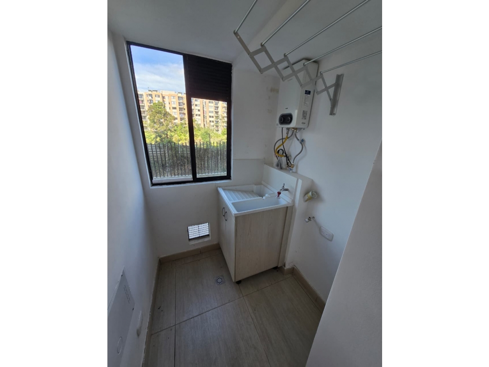 Apartamento en arriendo en Cuatro Esquinas, Rionegro · foto 4 de 12