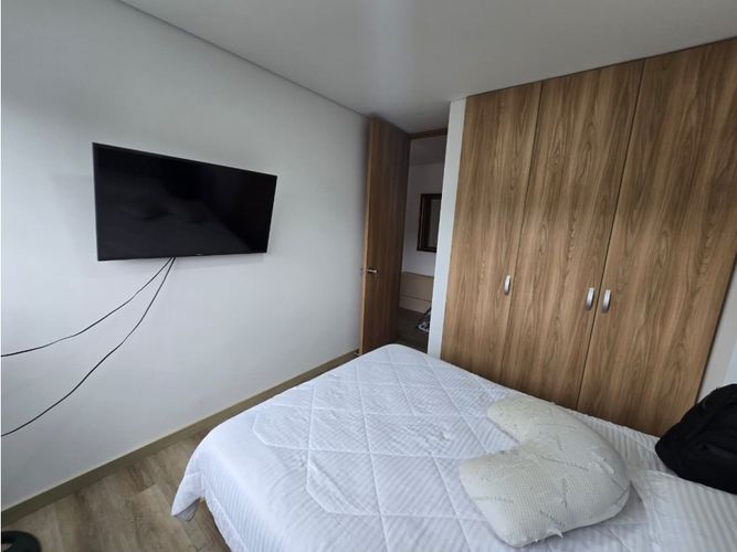 Apartamento de 3 alcobas en venta en Los Colores, Medellín, 94 m² · foto 5 de 13