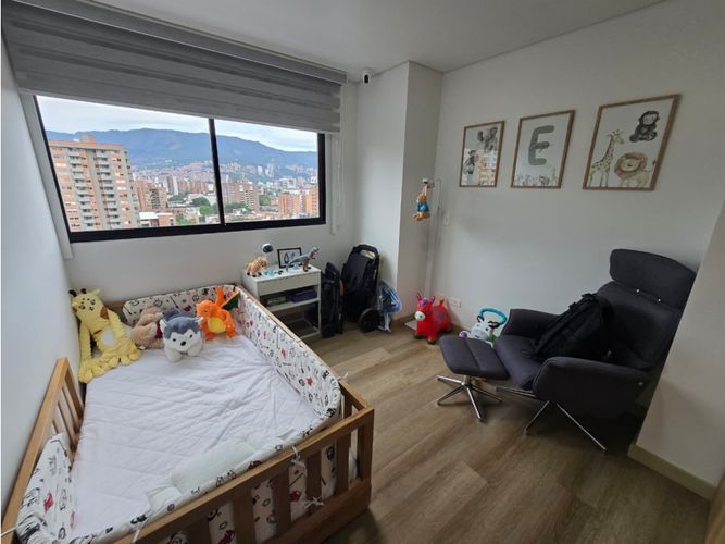 Apartamento de 3 alcobas en venta en Los Colores, Medellín, 94 m² · foto 8 de 13