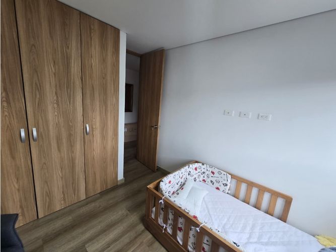 Apartamento de 3 alcobas en venta en Los Colores, Medellín, 94 m² · foto 9 de 13