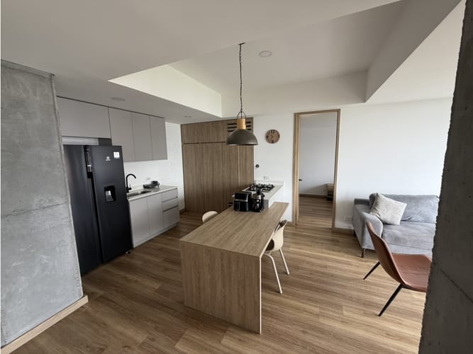Apartamento de 1 alcoba en venta en Las Casitas, Sabaneta, 64 m² · foto 3 de 24