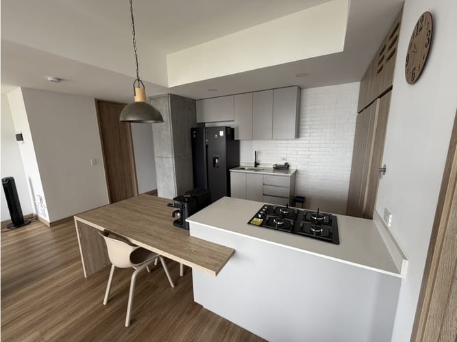 Apartamento de 1 alcoba en venta en Las Casitas, Sabaneta, 64 m² · foto 7 de 24