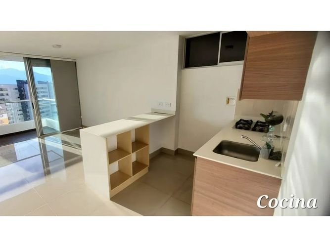 Apartamento de 2 alcobas en arriendo en Loma Del Indio, Medellín, 80 m² · foto 5 de 17