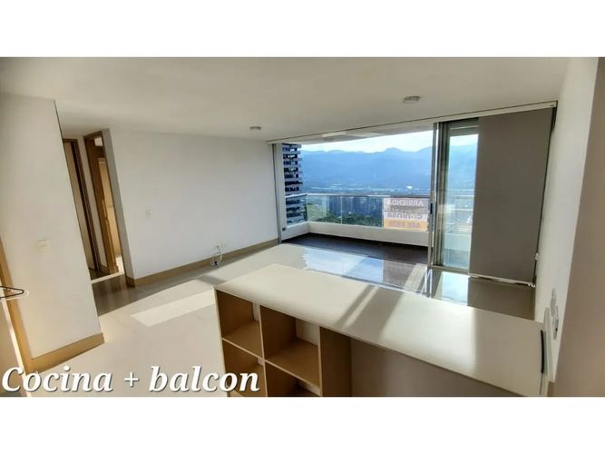 Apartamento de 2 alcobas en arriendo en Loma Del Indio, Medellín, 80 m² · foto 6 de 17