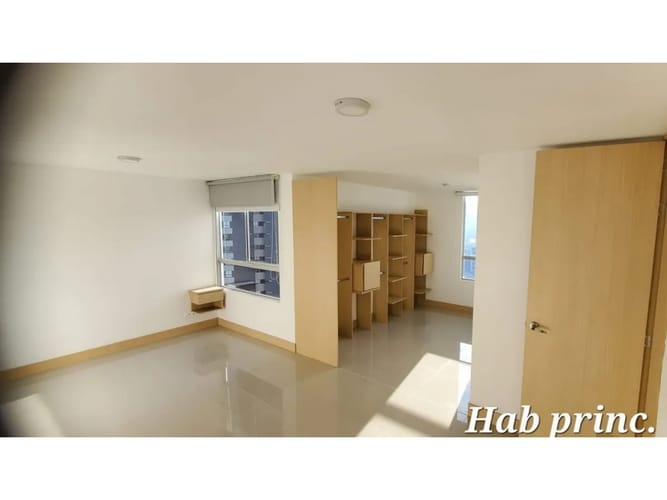 Apartamento de 2 alcobas en arriendo en Loma Del Indio, Medellín, 80 m² · foto 9 de 17
