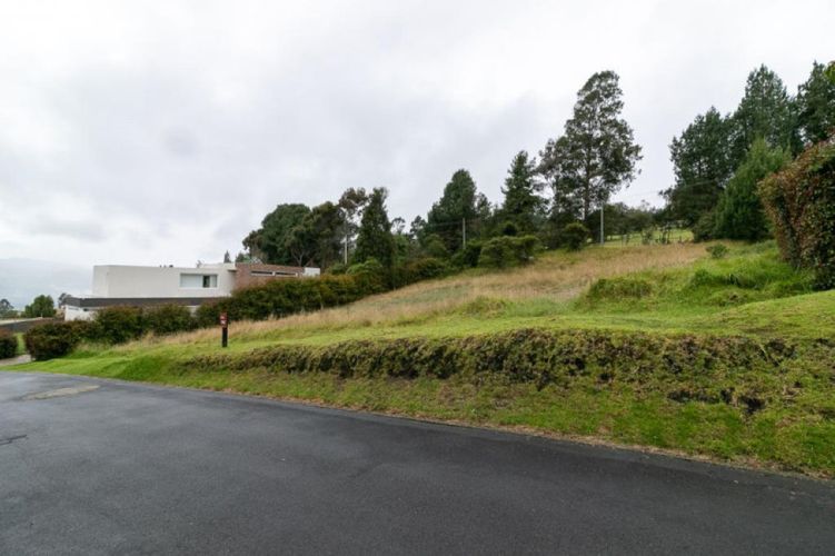 Lote en venta en Yerbabonita Bosque Nativo, Chía · foto 3 de 24