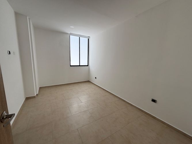 Apartamento de 3 alcobas en venta en Altos De Santa Helena, Ibagué, 166 m² · foto 5 de 13