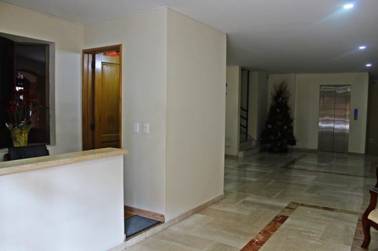 Apartamento de 3 alcobas en venta en Santa Barbara, Bogotá, 188 m² · foto 21 de 24