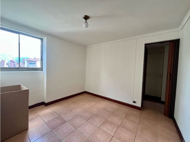 Apartamento en venta en El Poblado, Medellín · foto 11 de 24