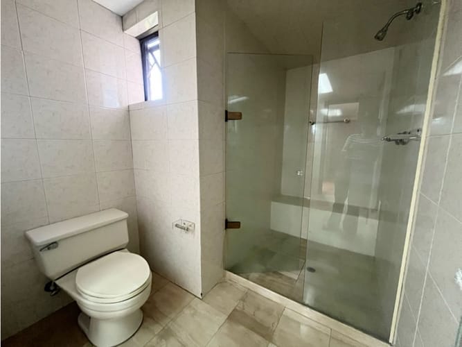 Apartamento en venta en El Poblado, Medellín · foto 23 de 24