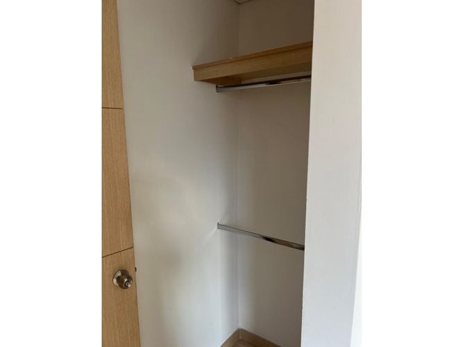 Apartamento de 3 alcobas en venta en Bello, 80 m² · foto 5 de 21