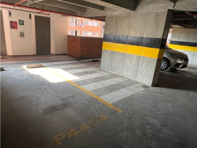 Apartamento de 3 alcobas en venta en Bello, 80 m² · foto 16 de 21