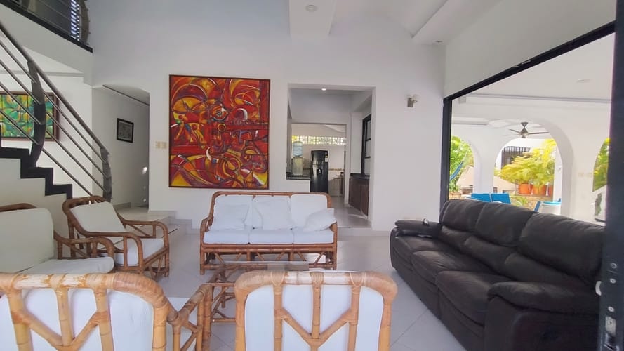 Casa de 8 alcobas en venta en Girardot, Girardot, 647 m² · foto 4 de 24