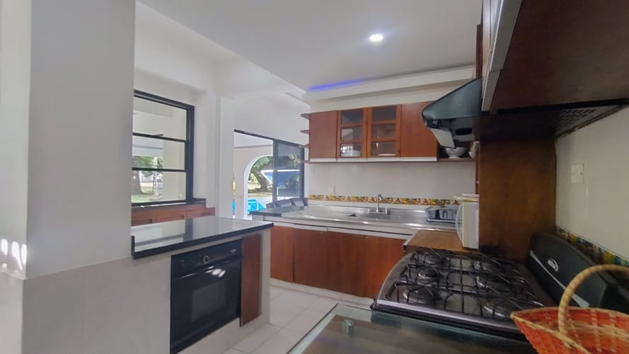 Casa de 8 alcobas en venta en Girardot, Girardot, 647 m² · foto 6 de 24